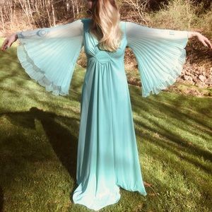 Vintage 1970s formal dress.